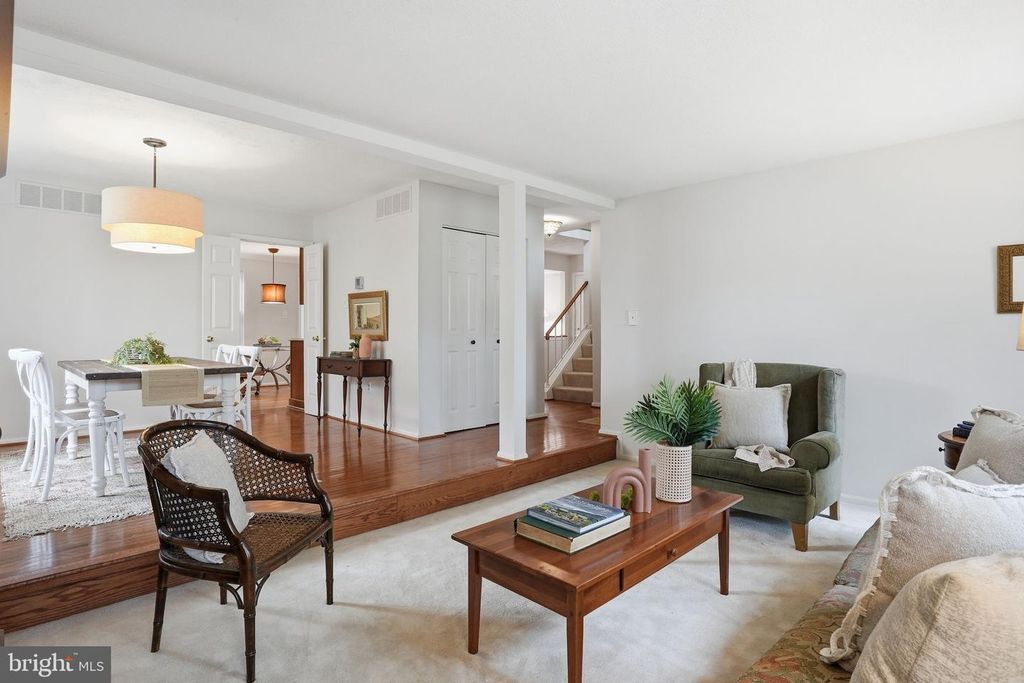 Image 17 of property listing at 289 COLLEGE MANOR DR, Arnold, MD 21012