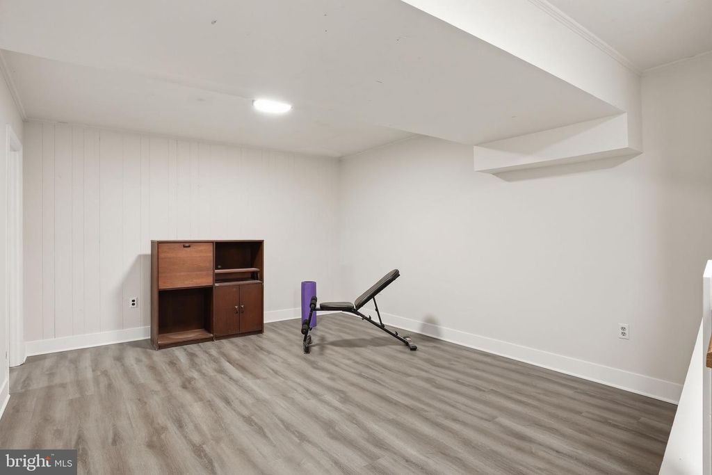 Image 29 of property listing at 289 COLLEGE MANOR DR, Arnold, MD 21012