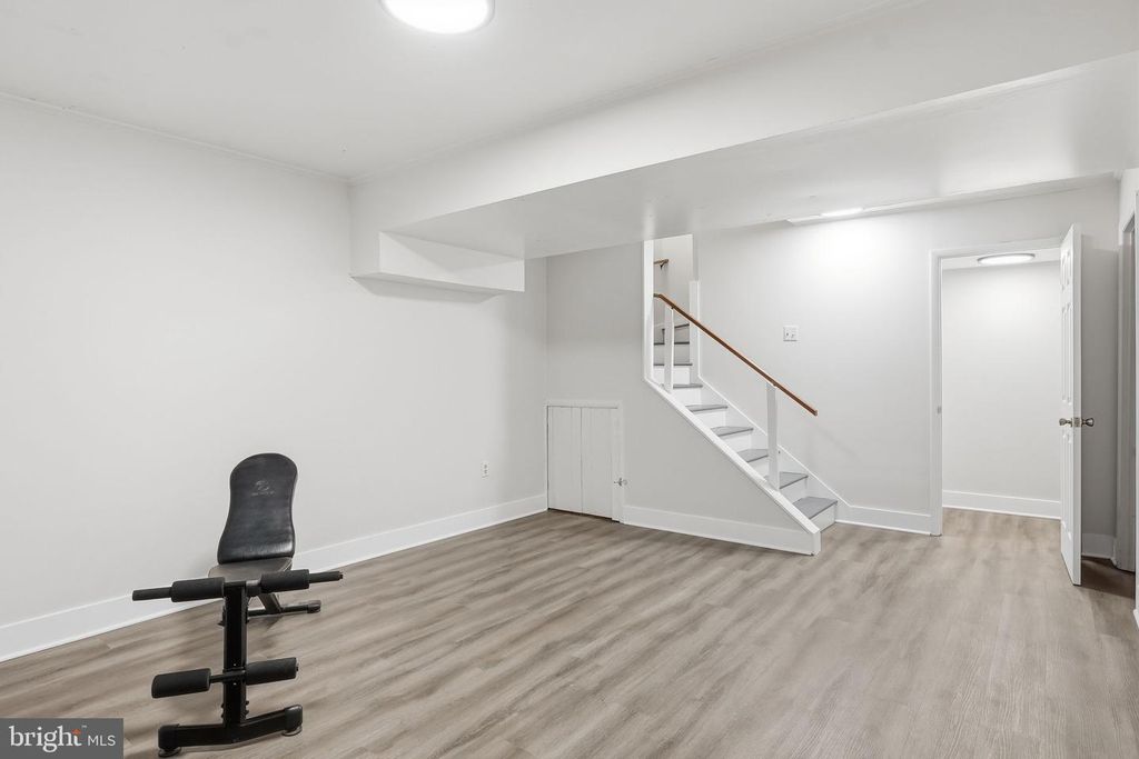 Image 30 of property listing at 289 COLLEGE MANOR DR, Arnold, MD 21012