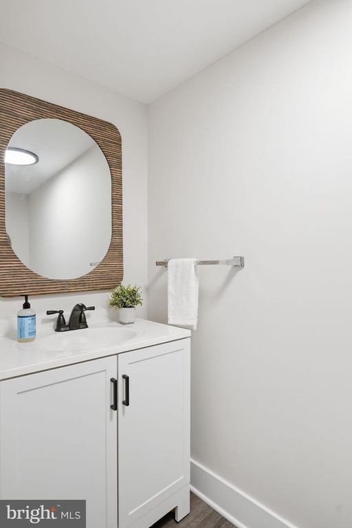 Image 31 of property listing at 289 COLLEGE MANOR DR, Arnold, MD 21012