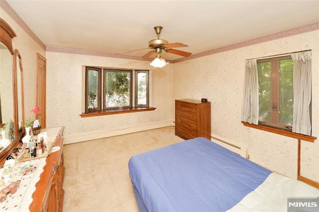 15-06 Morlot Avenue, Fair Lawn, NJ 07410