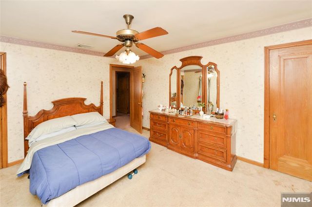 15-06 Morlot Avenue, Fair Lawn, NJ 07410