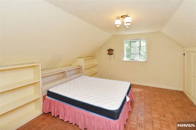 15-06 Morlot Avenue, Fair Lawn, NJ 07410