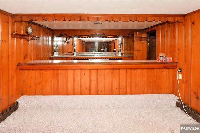 15-06 Morlot Avenue, Fair Lawn, NJ 07410