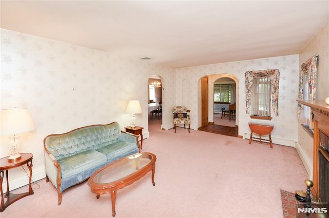 15-06 Morlot Avenue, Fair Lawn, NJ 07410