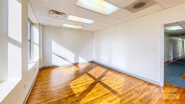 124 College Street, Asheville, NC 28801