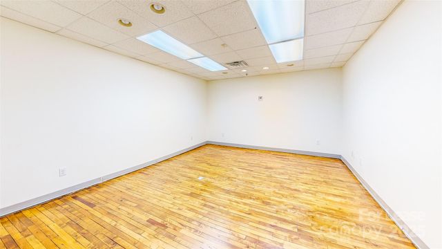 124 College Street, Asheville, NC 28801