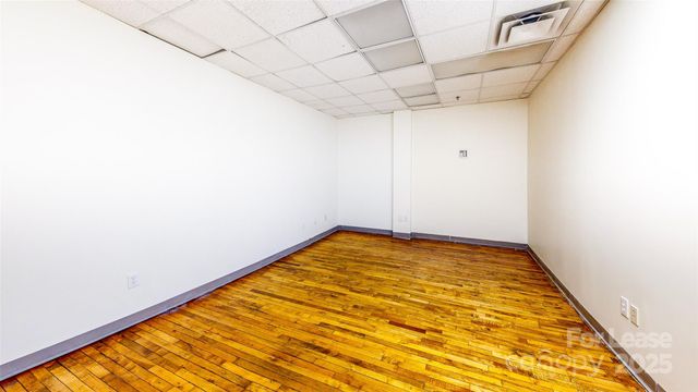 124 College Street, Asheville, NC 28801