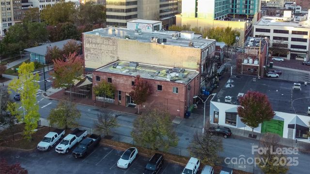 124 College Street, Asheville, NC 28801