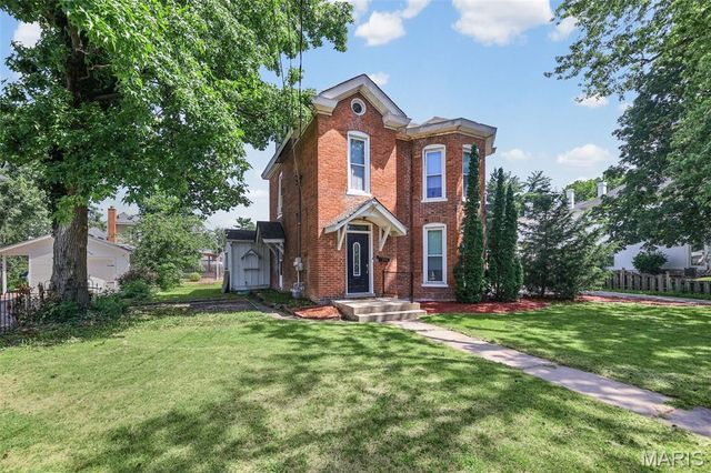 706 Grove Street, Alton, IL 62002