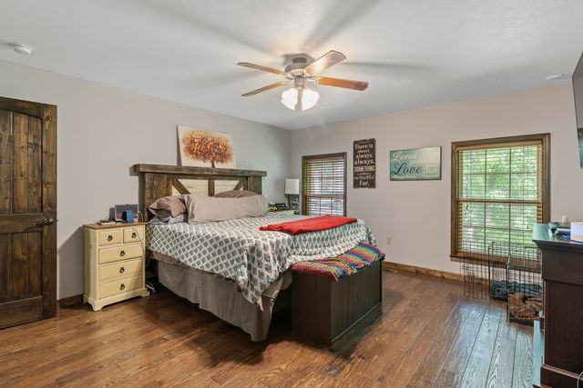 45 Stone Ridge Court, Strafford, MO 65757