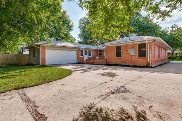 7229 Edgerton Drive, Dallas, TX 75231