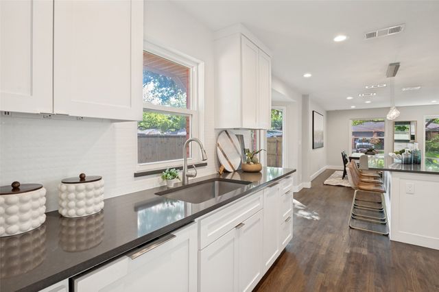 7229 Edgerton Drive, Dallas, TX 75231
