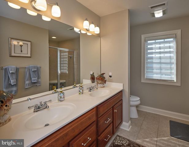 8 EASTBURN DRIVE, New Hope, PA 18938