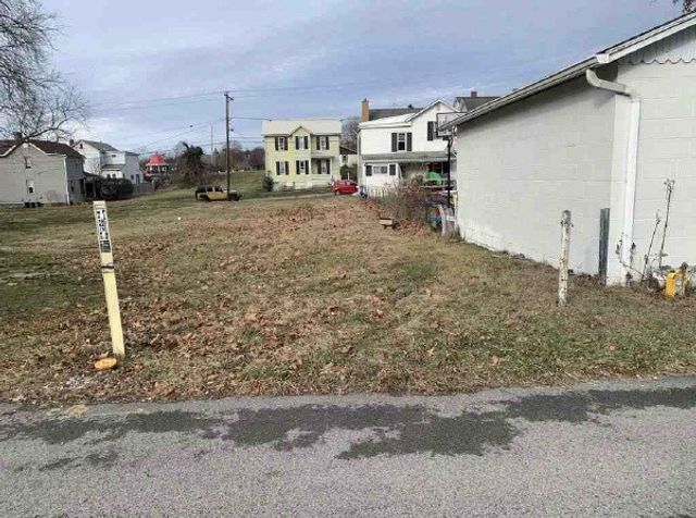 103 W South Alley, Blairsville Area, PA 15717