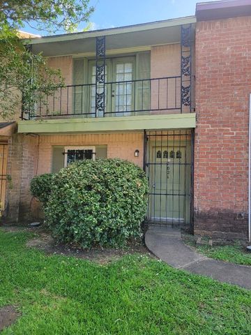 7021 Chasewood Drive, Houston, TX 77489