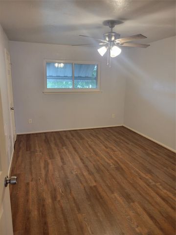 7021 Chasewood Drive, Houston, TX 77489