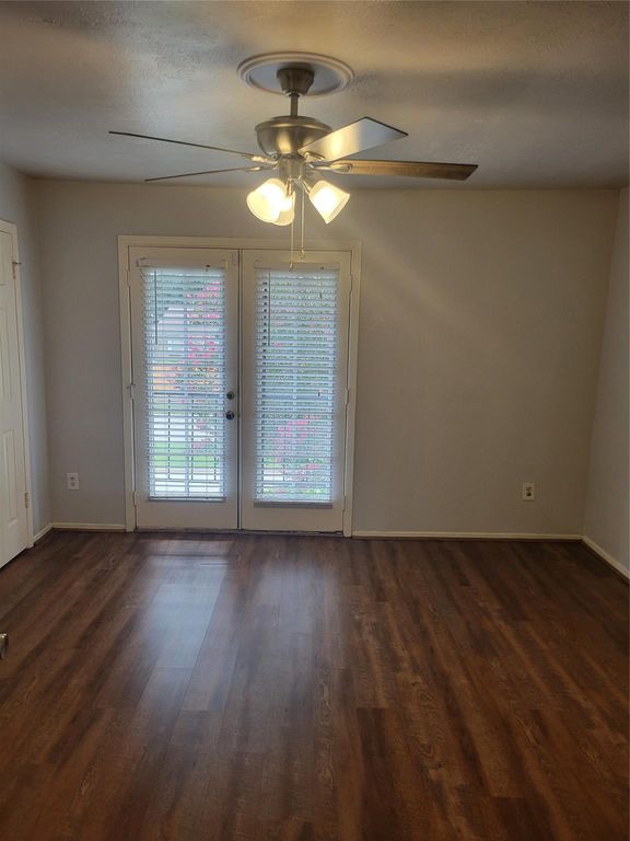 7021 Chasewood Drive, Houston, TX 77489