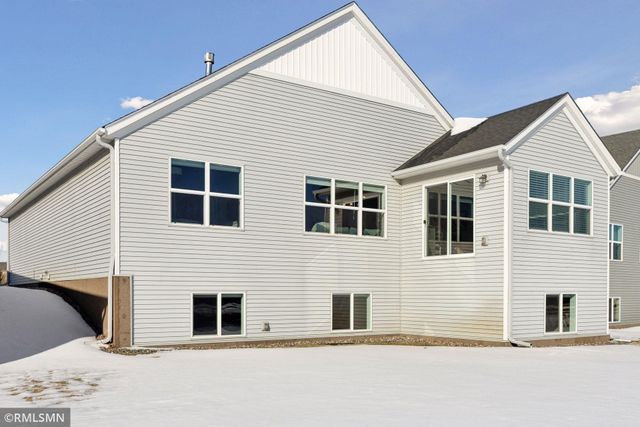 6186 Quenroe Avenue NE, Elk River, MN 55330