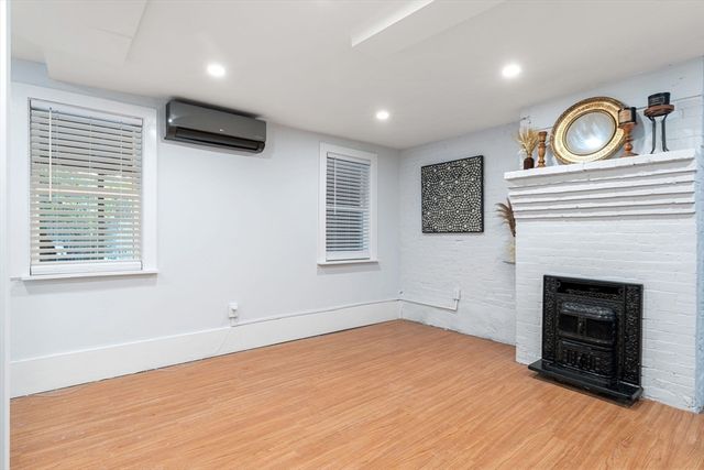 155 Dorchester 1, Boston, MA 02127