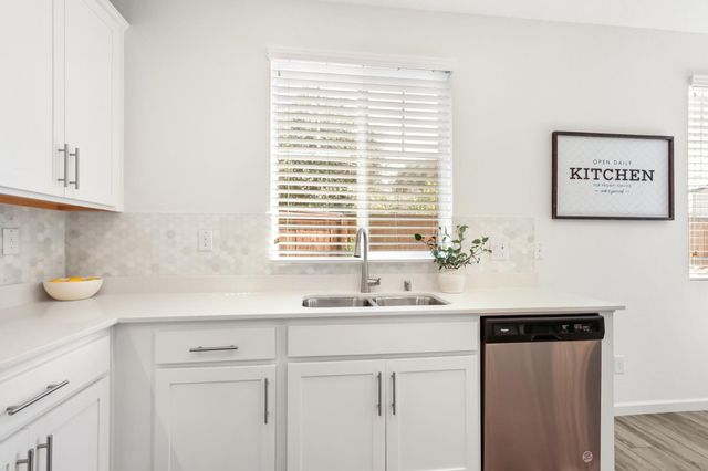 4514 Gray Lodge Loop, Rocklin, CA 95677