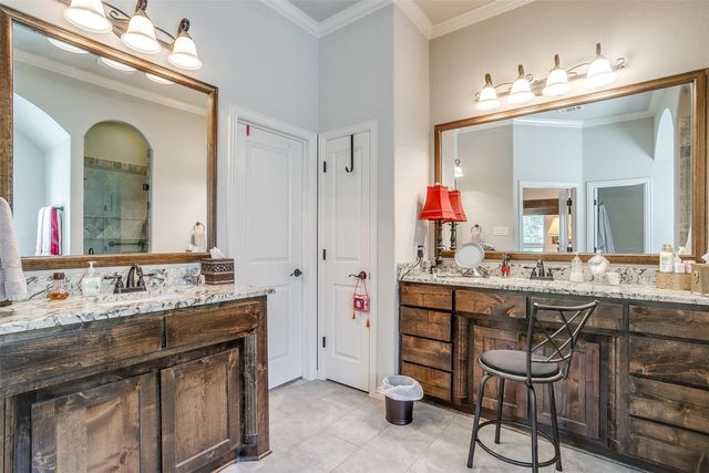 140 Flying Diamond Drive, Springtown, TX 76082