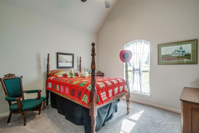 140 Flying Diamond Drive, Springtown, TX 76082