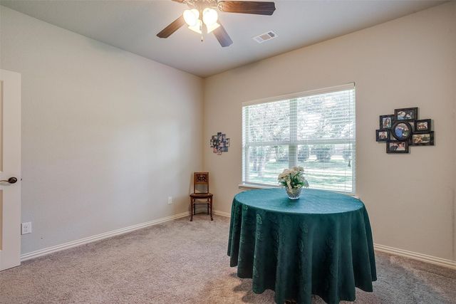 140 Flying Diamond Drive, Springtown, TX 76082