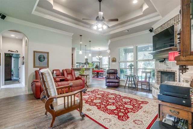 140 Flying Diamond Drive, Springtown, TX 76082