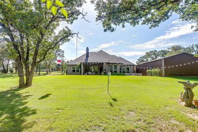 140 Flying Diamond Drive, Springtown, TX 76082