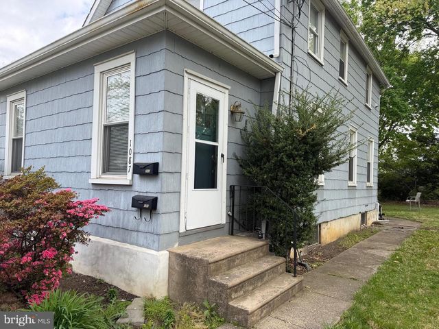 1087 BUTTONWOOD AVE, Bensalem, PA 19020