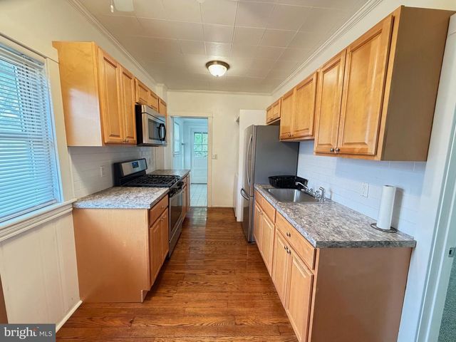 1087 BUTTONWOOD AVE, Bensalem, PA 19020