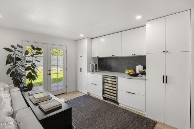 4614 E DEVONSHIRE Avenue, Phoenix, AZ 85018