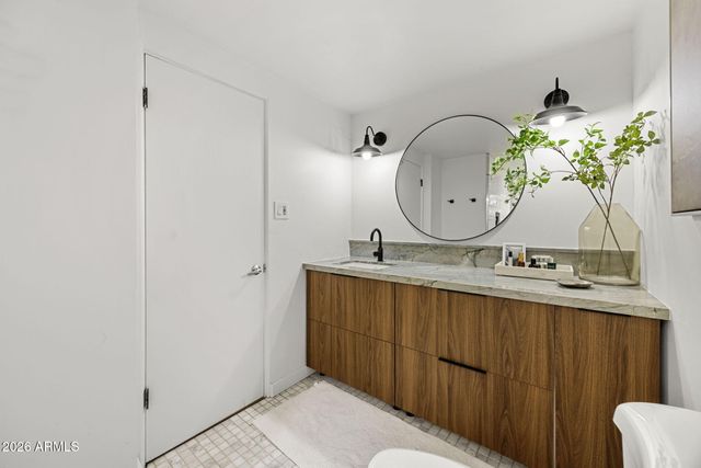 4614 E DEVONSHIRE Avenue, Phoenix, AZ 85018