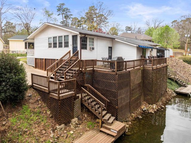 111 Fishing Lane, Hot Springs, AR 71913