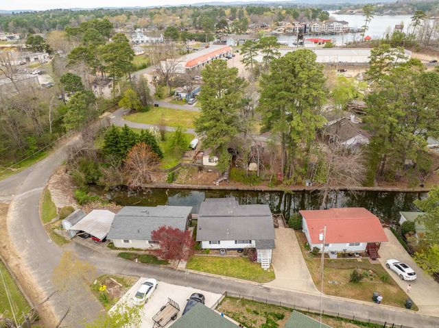 111 Fishing Lane, Hot Springs, AR 71913
