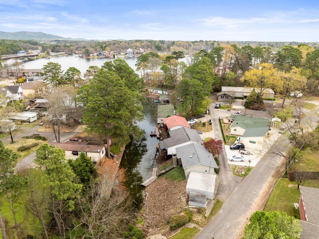 111 Fishing Lane, Hot Springs, AR 71913