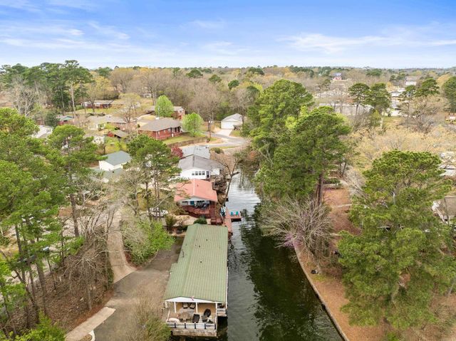 111 Fishing Lane, Hot Springs, AR 71913