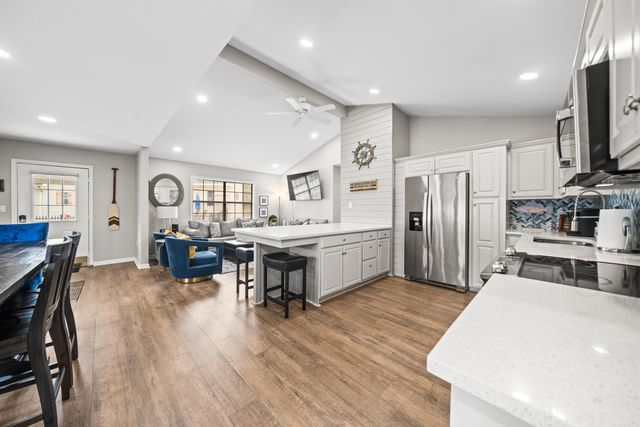 111 Fishing Lane, Hot Springs, AR 71913