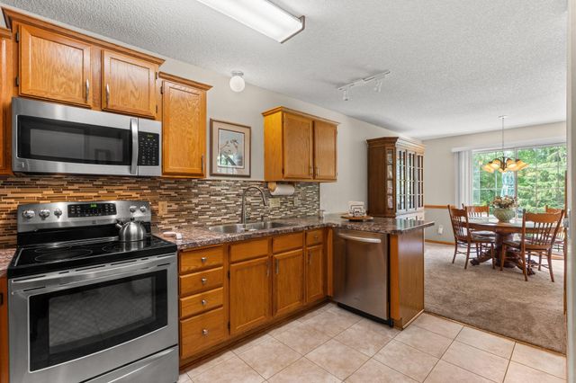 12761 Edgewater Path, Apple Valley, MN 55124