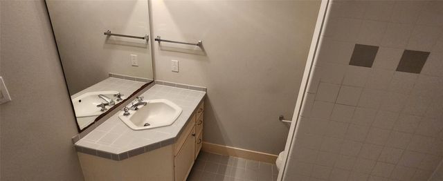 9821 Meredith Elise Court, Houston, TX 77025