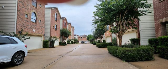 9821 Meredith Elise Court, Houston, TX 77025