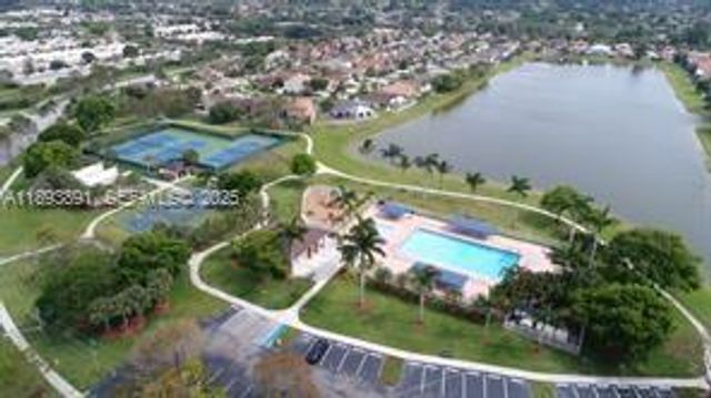 9801 Ridgecreek Rd, Boca Raton, FL 33496