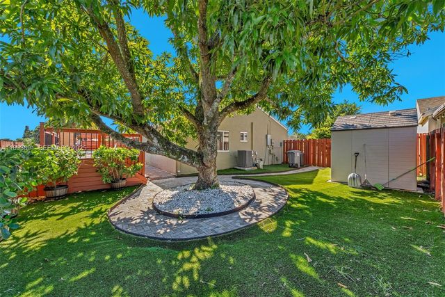 9801 Ridgecreek Rd, Boca Raton, FL 33496