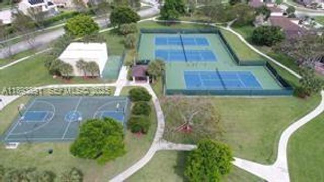 9801 Ridgecreek Rd, Boca Raton, FL 33496