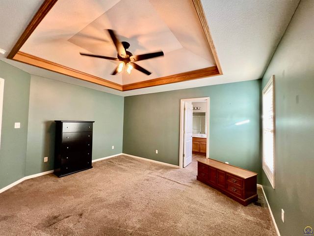 3515 SE 25th ST, Topeka, KS 66605