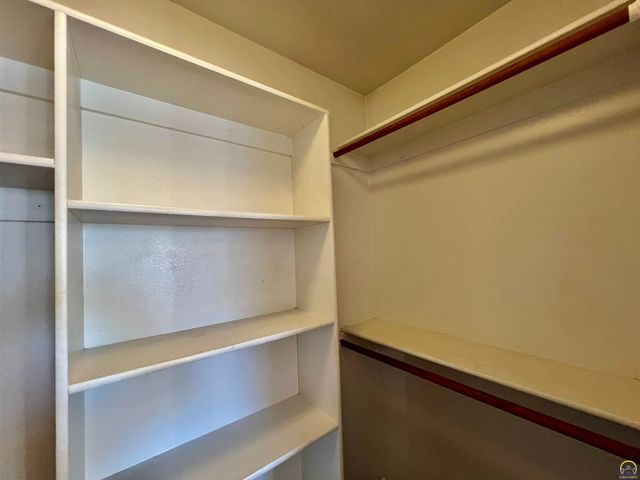 3515 SE 25th ST, Topeka, KS 66605