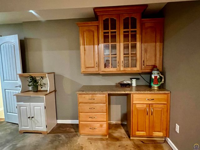 3515 SE 25th ST, Topeka, KS 66605