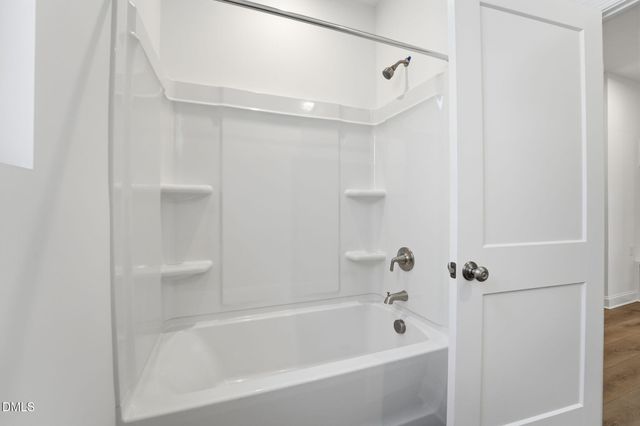 506 Maumelle Way 204, Durham, NC 27703