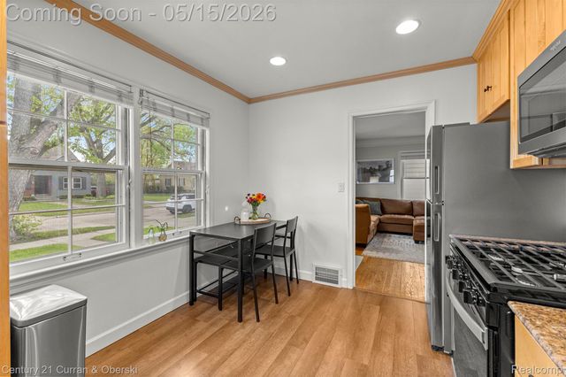 131 N Altadena Avenue, Royal Oak, MI 48067